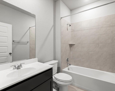 4909 Sea Salt Dr - Photo Thumbnail 16
