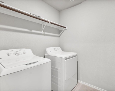 4909 Sea Salt Dr - Photo Thumbnail 29