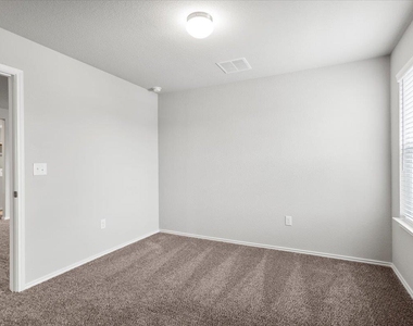 4909 Sea Salt Dr - Photo Thumbnail 25