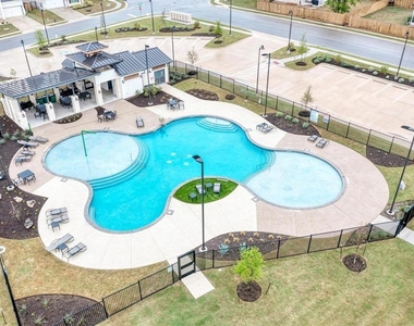 4909 Sea Salt Dr - Photo Thumbnail 39