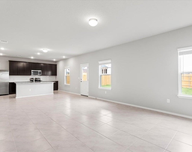 4909 Sea Salt Dr - Photo Thumbnail 9