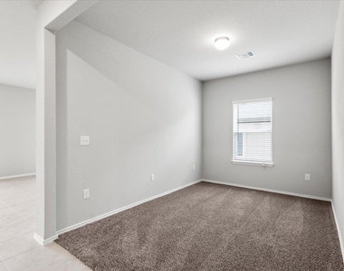 4909 Sea Salt Dr - Photo Thumbnail 15