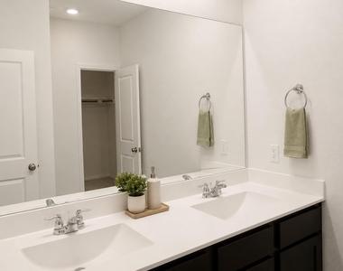 828 Mallow Rd - Photo Thumbnail 10