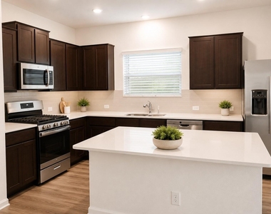828 Mallow Rd - Photo Thumbnail 4