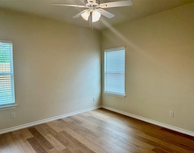 506 B War Admiral Dr - Photo Thumbnail 19