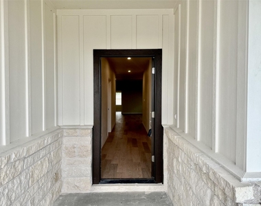 506 B War Admiral Dr - Photo Thumbnail 1