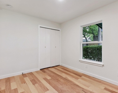 11900 Dove Haven Dr - Photo Thumbnail 16