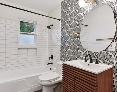 11900 Dove Haven Dr - Photo Thumbnail 13