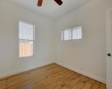 2106 Holly St - Photo Thumbnail 22