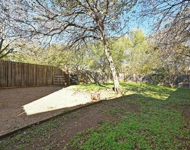 2412 Allred Dr - Photo Thumbnail 21