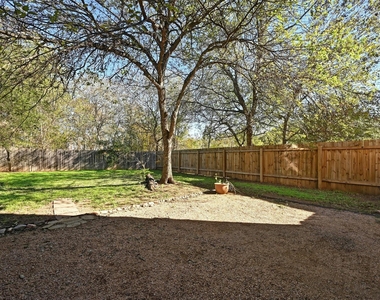 2412 Allred Dr - Photo Thumbnail 22