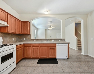 2412 Allred Dr - Photo Thumbnail 7