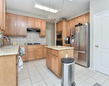 1609 Colton Way Sw - Photo Thumbnail 7