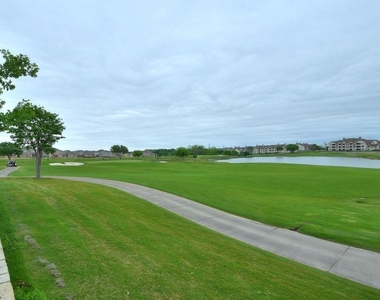 270 Danish Dr - Photo Thumbnail 23