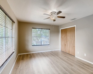 715 Vanguard St - Photo Thumbnail 19