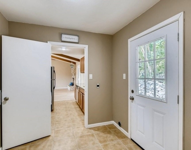 715 Vanguard St - Photo Thumbnail 24