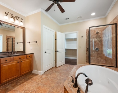 202 River Rock Dr - Photo Thumbnail 18