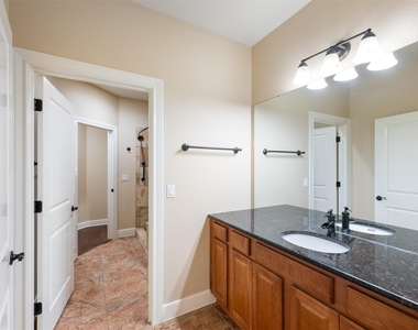 202 River Rock Dr - Photo Thumbnail 24