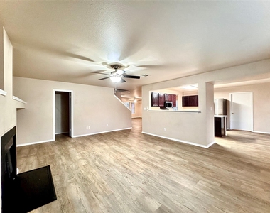 3515 Sandy Brook Dr - Photo Thumbnail 15