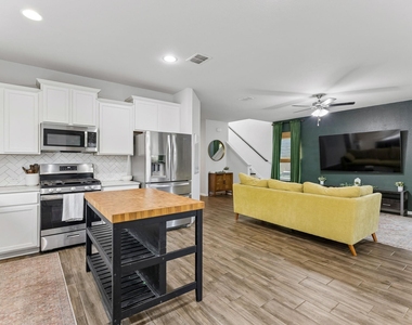 2851 Brand Iron Dr - Photo Thumbnail 6