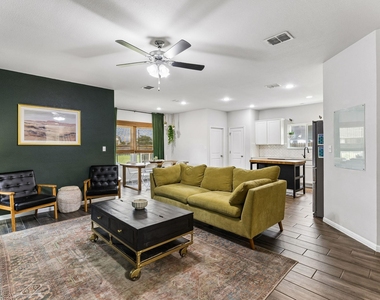 2851 Brand Iron Dr - Photo Thumbnail 10