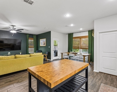 2851 Brand Iron Dr - Photo Thumbnail 5