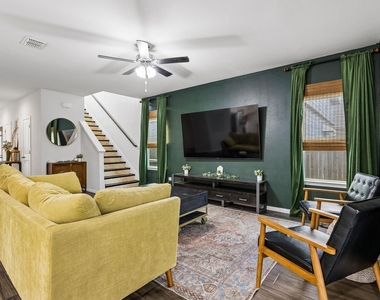 2851 Brand Iron Dr - Photo Thumbnail 9