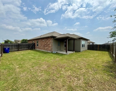 3301 Stirrat St - Photo Thumbnail 8