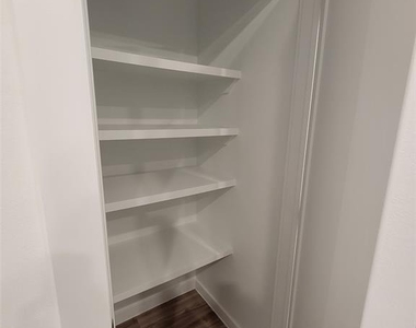4801 Springdale Rd - Photo Thumbnail 10
