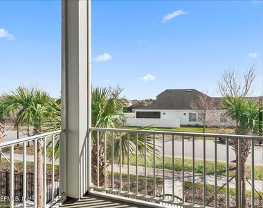 459 Crestview Drive - Photo Thumbnail 32