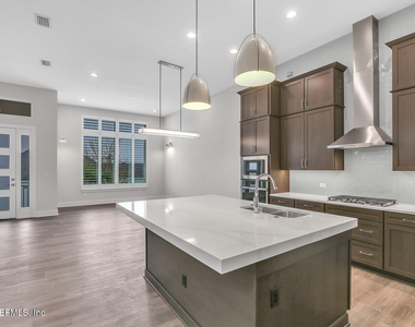 459 Crestview Drive - Photo Thumbnail 18