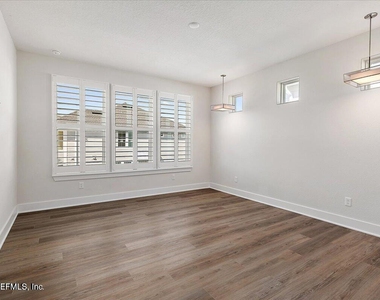 459 Crestview Drive - Photo Thumbnail 25