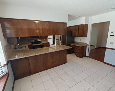 2295 Foxwood Drive - Photo Thumbnail 13