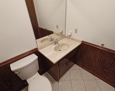 2295 Foxwood Drive - Photo Thumbnail 14