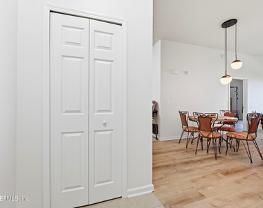 13792 Herons Landing Way - Photo Thumbnail 4
