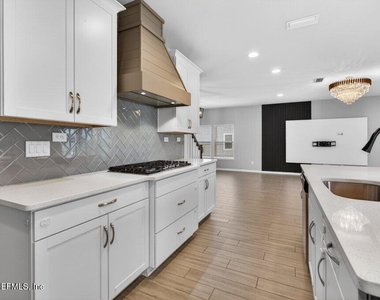 21 Yardley Court - Photo Thumbnail 26