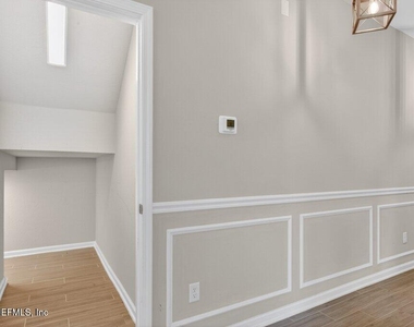 21 Yardley Court - Photo Thumbnail 15
