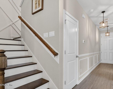 21 Yardley Court - Photo Thumbnail 14