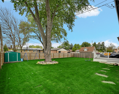 10324 S 81st Avenue - Photo Thumbnail 20