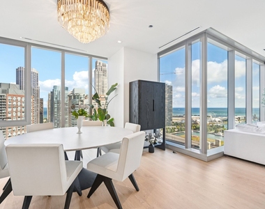 363 E Wacker Drive - Photo Thumbnail 6