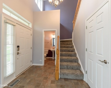 2716 N Greenwood Avenue - Photo Thumbnail 1