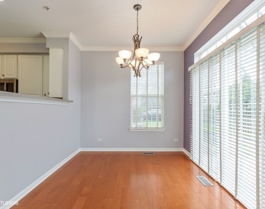 2716 N Greenwood Avenue - Photo Thumbnail 5
