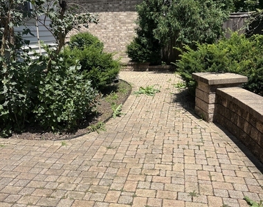 1617 Astor Avenue - Photo Thumbnail 24