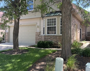 1617 Astor Avenue - Photo Thumbnail 1