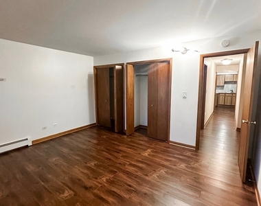 4627 Eberly Avenue - Photo Thumbnail 4