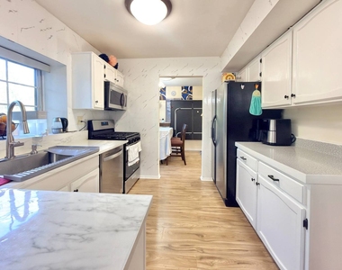 1464 Farington Lane - Photo Thumbnail 6