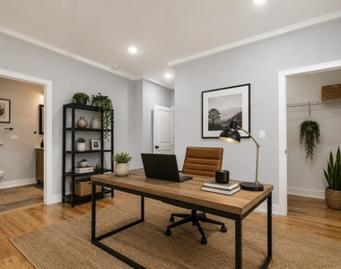 6334 S Langley Avenue - Photo Thumbnail 4