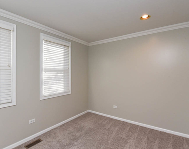 1000 N Crosby Street - Photo Thumbnail 12