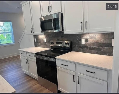 3124 Marbella Circle - Photo Thumbnail 1