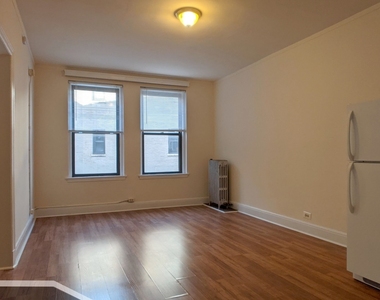 3335 W Diversey Avenue - Photo Thumbnail 1